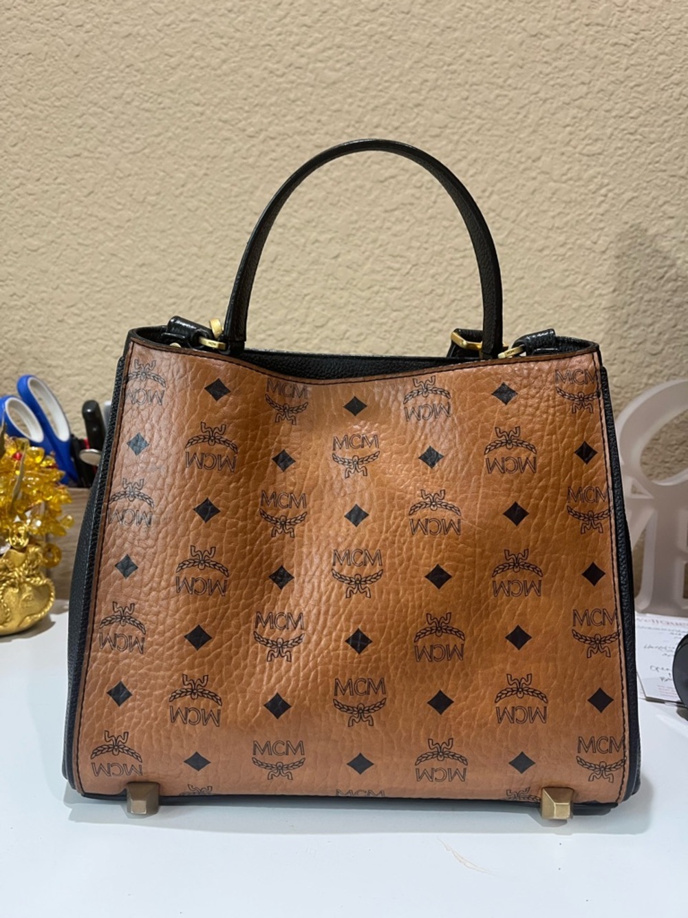 MCM COGNAC VISETOS TWO WAY BAG - Picture 2 of 14